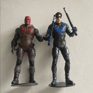 DC Comics Night-wing & Red Hood, 2 Action Figures from Gotham Knights